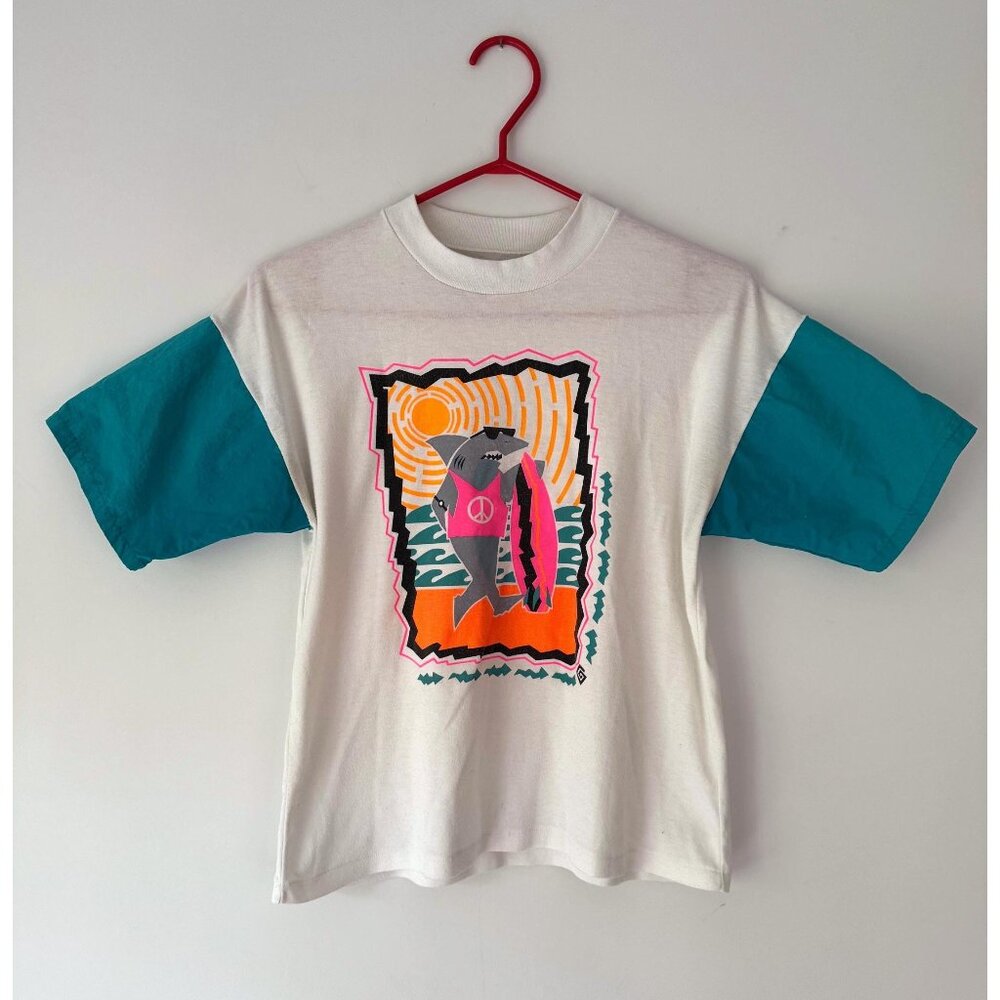90s vintage colorful retro shark surf graphic summer vacation cropped tee shirt